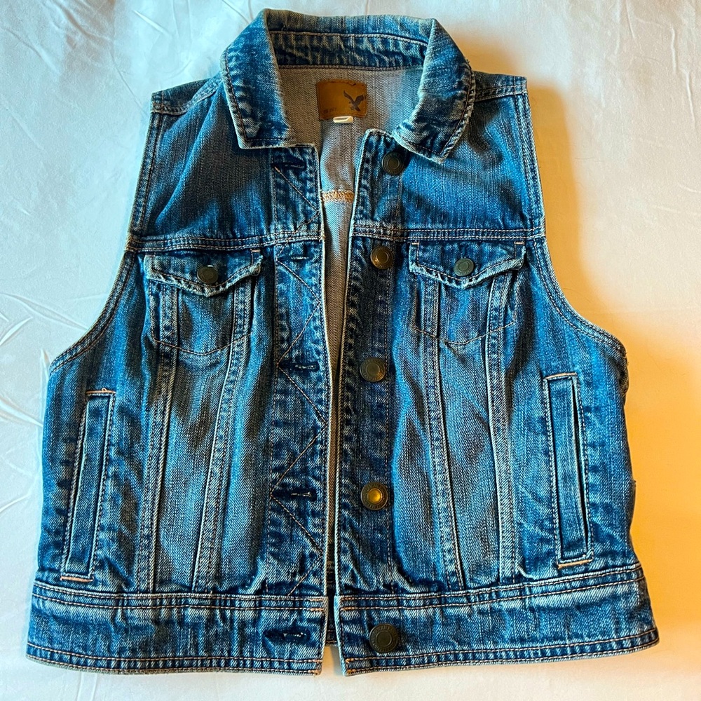 AE Denim Vest